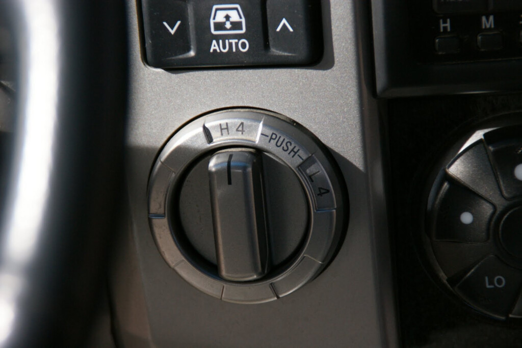TOYOTA 4Runner Limited V8 2004